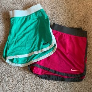 L Nike short bundle